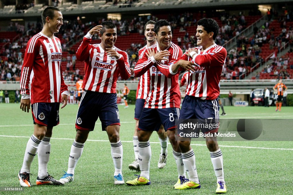 Chivas v Pachuca - Apertura 2011