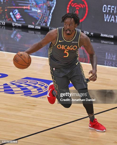 Al-Farouq Aminu of the Chicago Bulls brings the ball up the court against the Milwaukee Bucks at the United Center on April 30, 2021 in Chicago,...