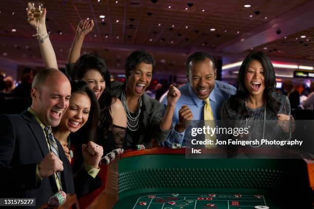 Set Dadi Da Casinò In Ottone – Vintage USA – Per Collezionisti E Giocatori – Maverick Dealer - Foto 3
