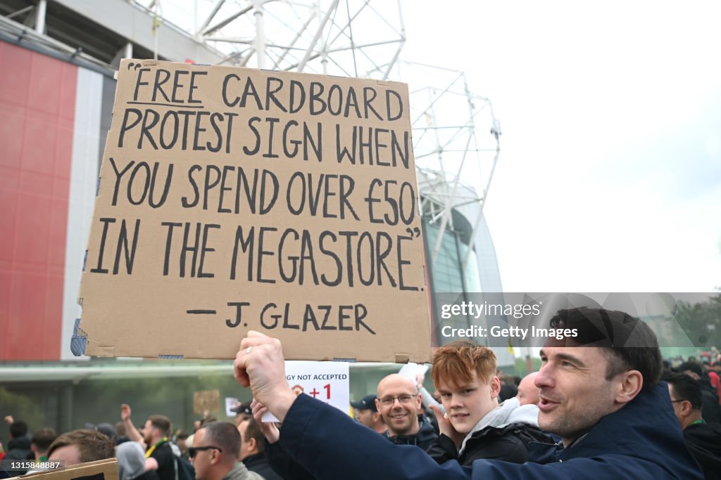 Manchester United v Liverpool - Premier League