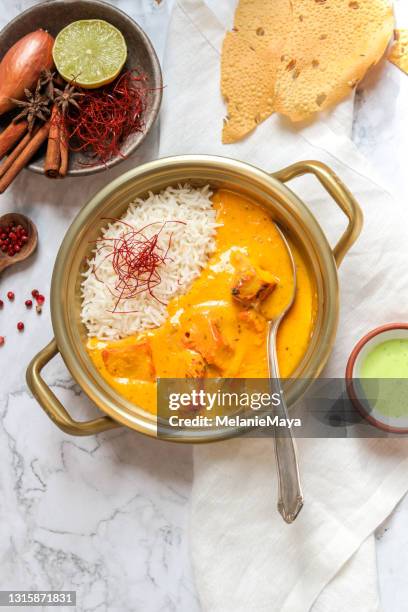 homemade indian food chicken tikka masala korma curry with rice - tikka masala stock pictures, royalty-free photos & images