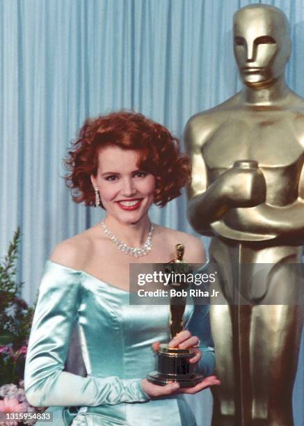 Geena Davis Oscars Photos And Premium High Res Pictures Getty Images geena-davis-oscars-photos-and-premium-high-res-pictures-getty-images