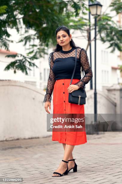 full length image of indian woman - long skirt stock pictures, royalty-free photos & images