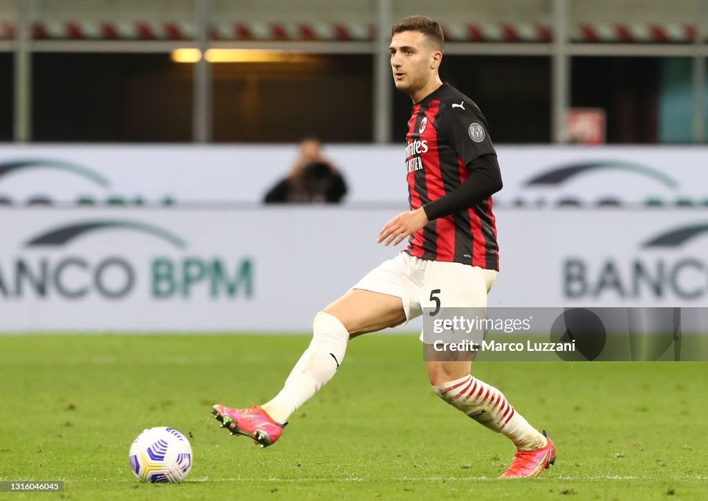 AC Milan v Benevento Calcio - Serie A