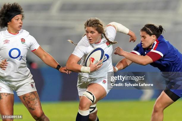 Poppy Cleall in action during the women international friendly match between France and England on April 30, 2021 in Villeneuve-d'Ascq, France.