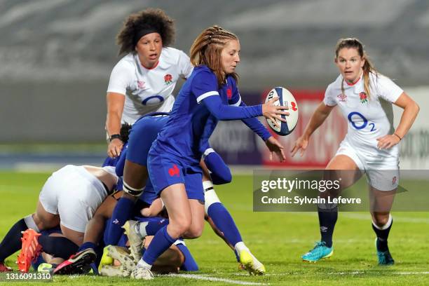 Pauline Bourdon of France passes the ball during the women international friendly match between France and England on April 30, 2021 in...