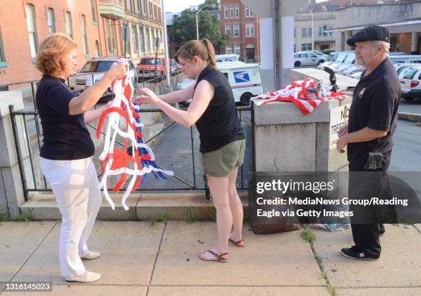 Mitchell Ritter Yarn Installation Photos and Premium High Res Pictures - Getty Images