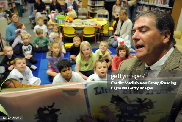 Spring Township Library 58 Ruth Rudy Stock Photos, High-Res Pictures, and Images - Getty Images