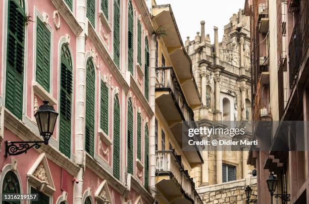 the famous ruins of saint paul's cathedral in macau sar, china - macao fotografías e imágenes de stock