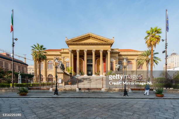 teatro massimo opera house in palermo - palermo stock pictures, royalty-free photos & images