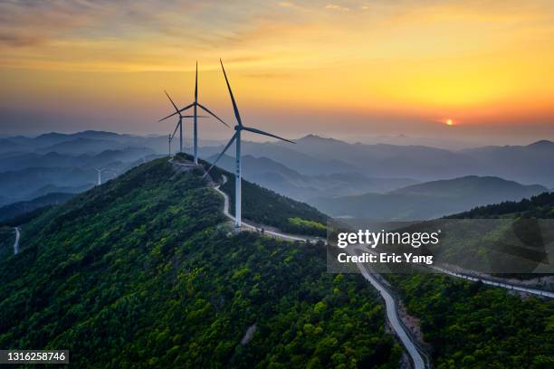 wind farm on mountain - purity foto e immagini stock