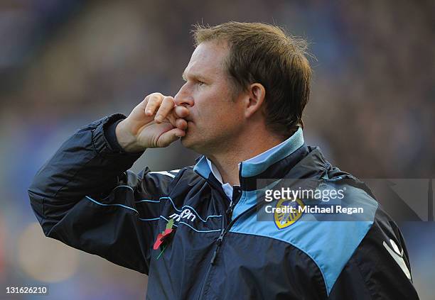 Leeds manager Simon Grayson looks on during the npower Championship match between Leicester City and Leeds United at the King Power Stadium on...