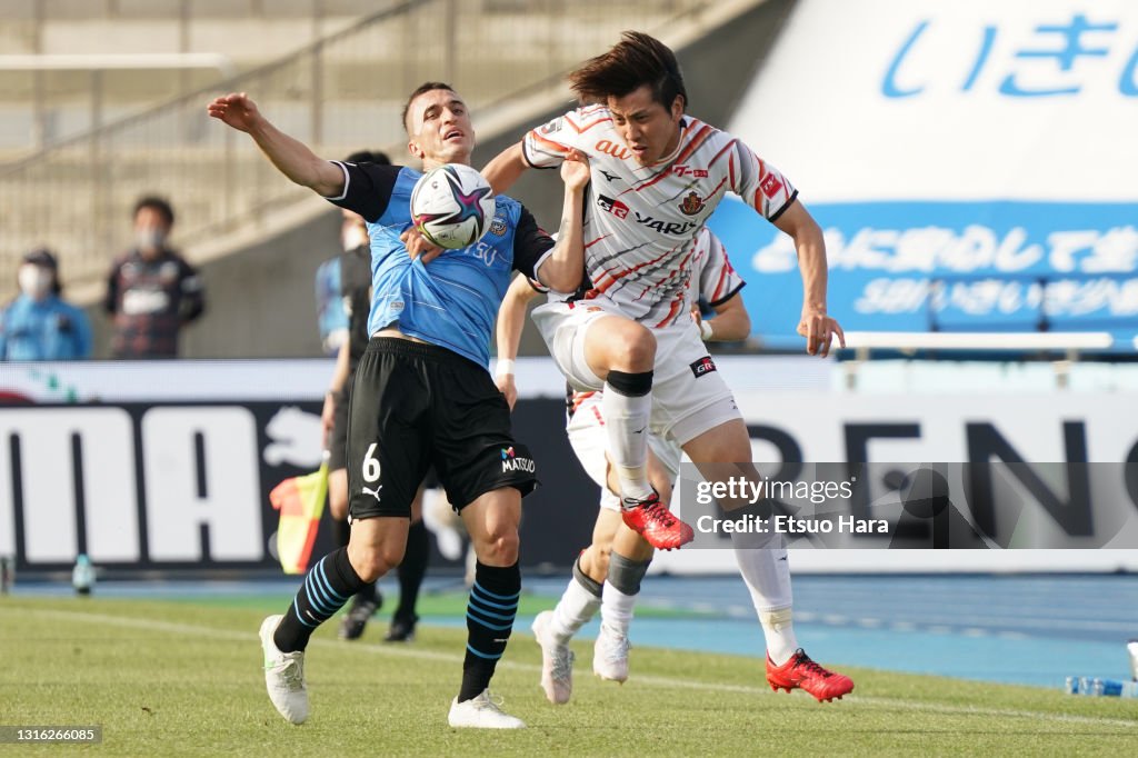 Kawasaki Frontale v Nagoya Grampus - J.League Meiji Yasuda J1