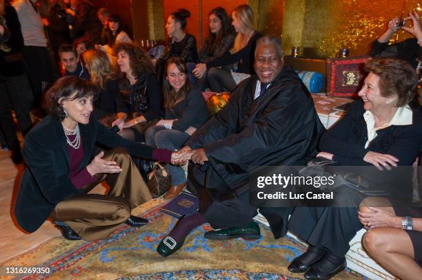 Ines de la Fressange, Andre Leon Talley and Francoise Dumas attend a Chanel Fashion Show " Metiers d'Art "at Chanel rue Cambon on December 7, 2010 in...