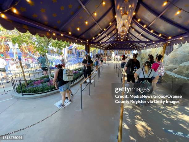 Dumbo The Flying Elephant Ride Photos and Premium High Res Pictures ...