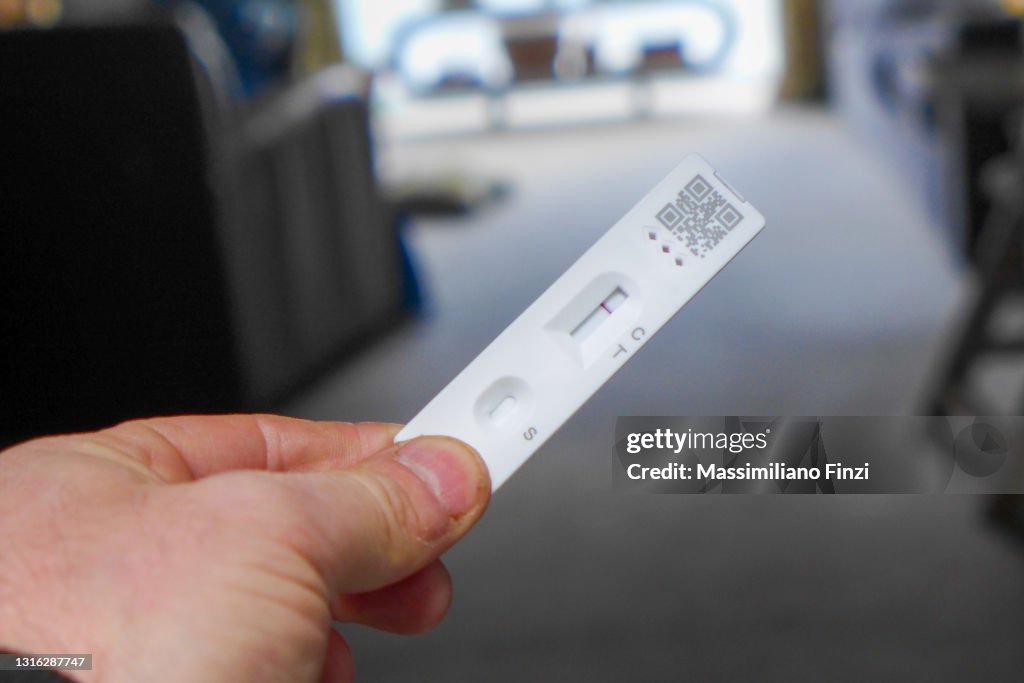 Negative Cassette rapid test for COVID-19