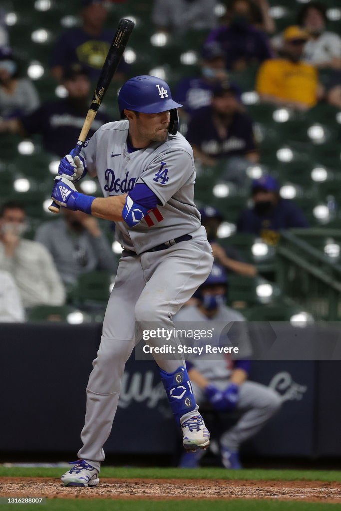 Los Angeles Dodgers v Milwaukee Brewers