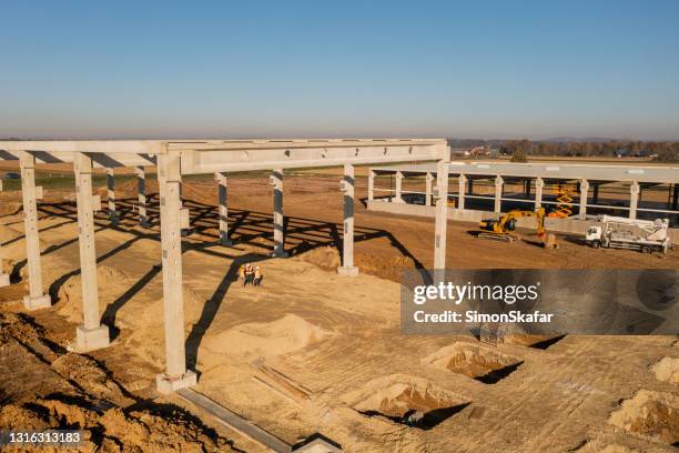 Dialog Frame Photos and Premium High Res Pictures - Getty Images