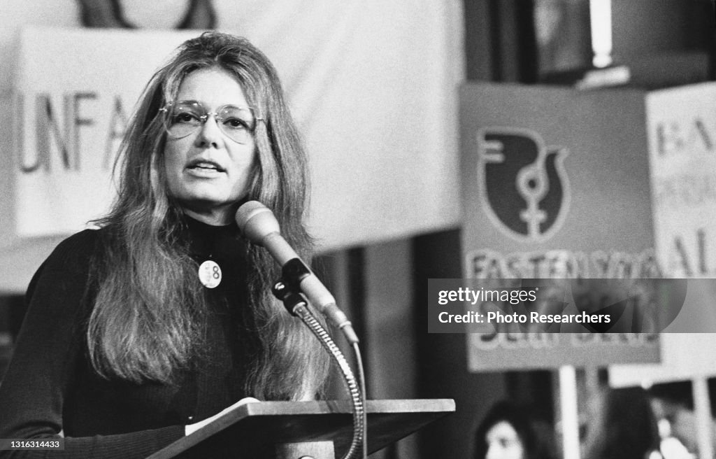 American Feminist And Activist Gloria Steinem Speaks At A Rally News american-feminist-and-activist-gloria-steinem-speaks-at-a-rally-news