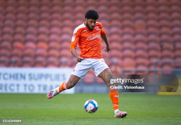 Ellis Simms of Blackpool scores their team's first goal during the Sky Bet League One match between Blackpool and Doncaster Rovers at Bloomfield Road...