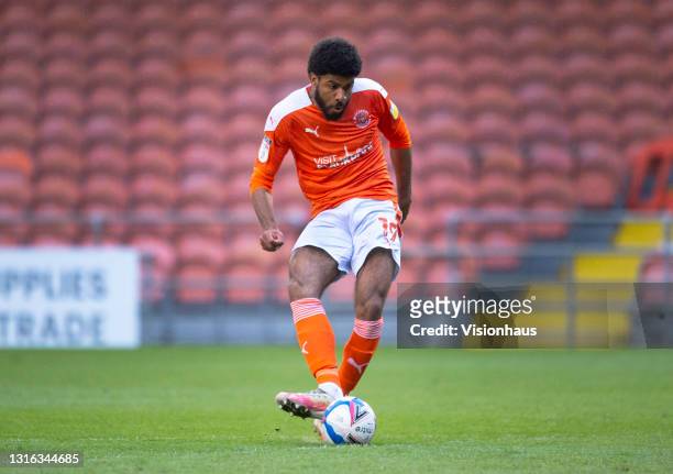 Ellis Simms of Blackpool scores their team's first goal during the Sky Bet League One match between Blackpool and Doncaster Rovers at Bloomfield Road...