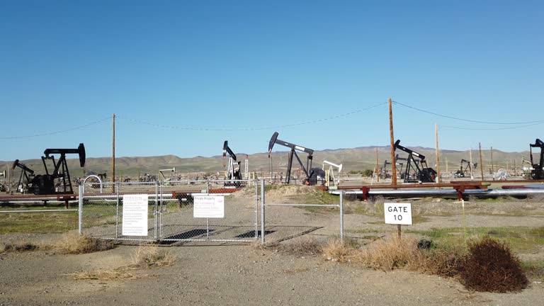 Califronia Rig 726 Oil Rigs In California Stock Videos, Footage, & 4K Video Clips ...