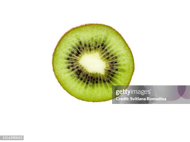 slice of kiwi fruit isolated on white background - kiwi fruit 個照片及圖片檔