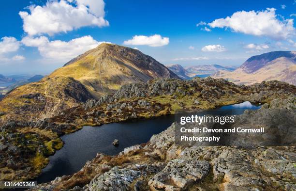 haystacks, lake district - haystacks lake district stock pictures, royalty-free photos & images