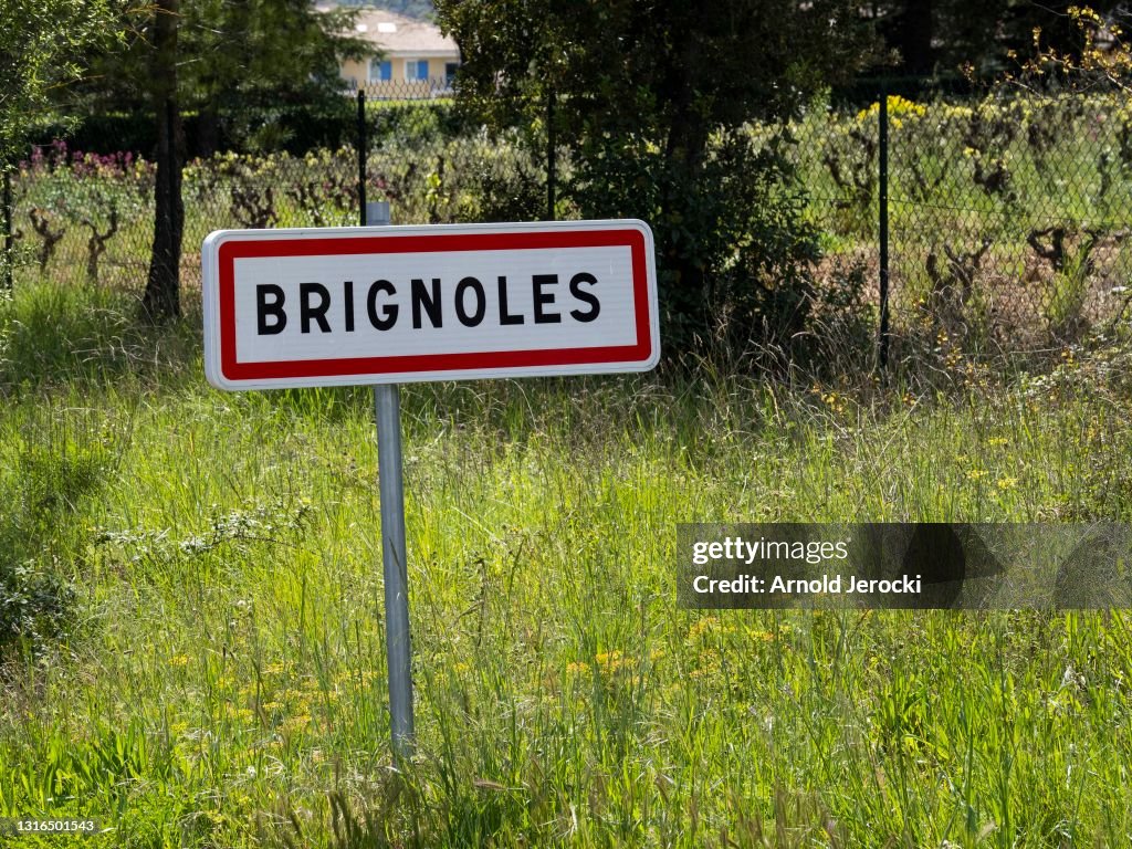 French Historic Estate George and Amal Clooney Reportedly Look To Purchase