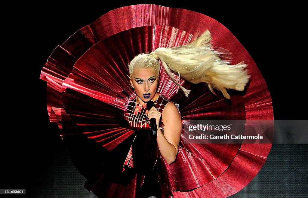 MTV Europe Music Awards 2011 - Show