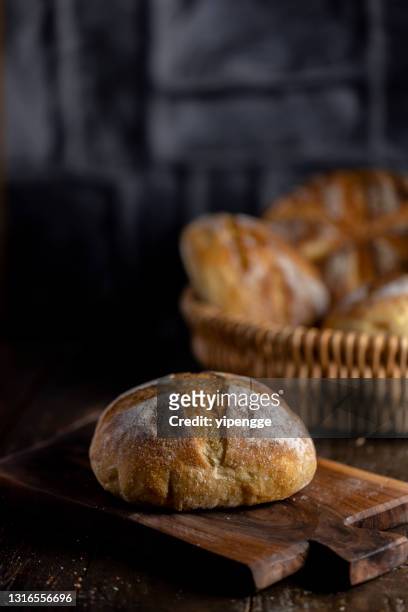 artisan bread: sourdough rye bread - round loaf stock pictures, royalty-free photos & images