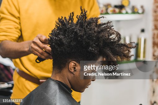 35 photos et images de Black Male Models With Long Hair - Getty Images