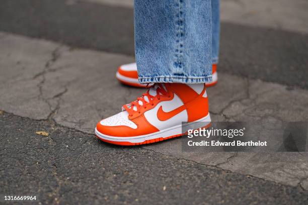 14,175 Street Style Nike Photos and Premium Res Pictures - Images