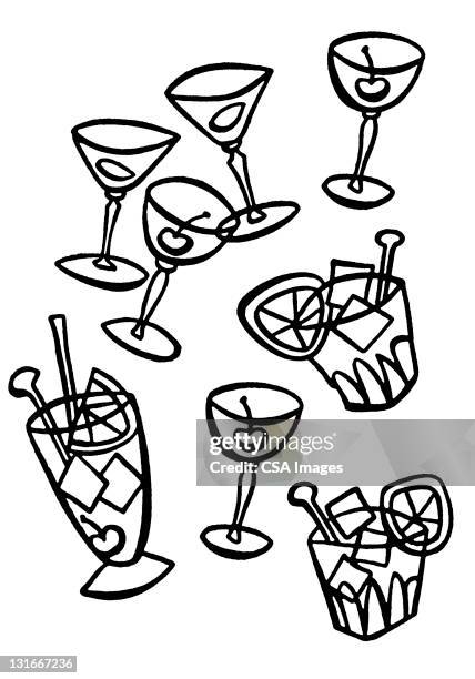 ilustraciones, imágenes clip art, dibujos animados e iconos de stock de numerous cocktails - sediento