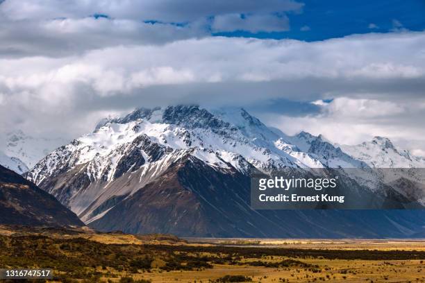 aoraki mount cook national park, daylight - new zealand southern alps stock pictures, royalty-free photos & images
