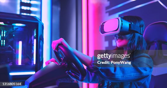 Woman play 3D vr game Woman play 3D vr game