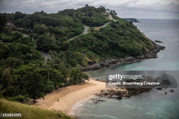 an empty beach - andamanensee stock-fotos und bilder