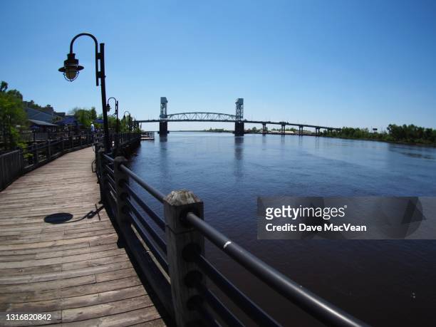 fisheye view of river walk on cape fear river - wilmington north carolina stock pictures, royalty-free photos & images