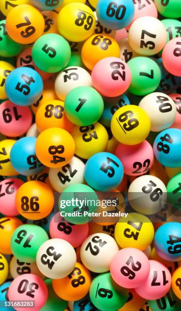 lottery balls - lotaria imagens e fotografias de stock