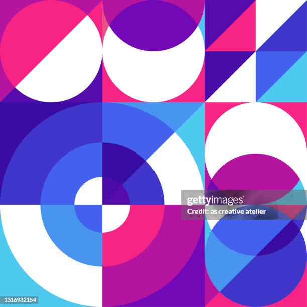 illustrazioni stock, clip art, cartoni animati e icone di tendenza di carta da parati murale geometrica. colori rosa e blu. forme circolare, triangolo e quadrata. - bauhaus