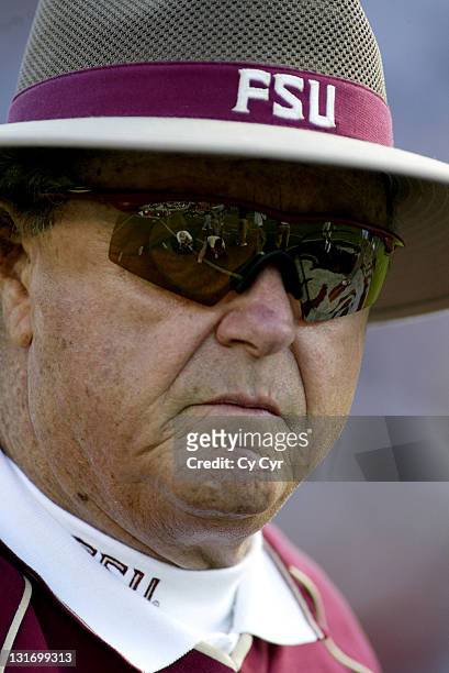 Florida State coach Bobby Bowden looks over his team prior to the game against North Carolina State University at Doak Stadium in Tallhassee, Florida...