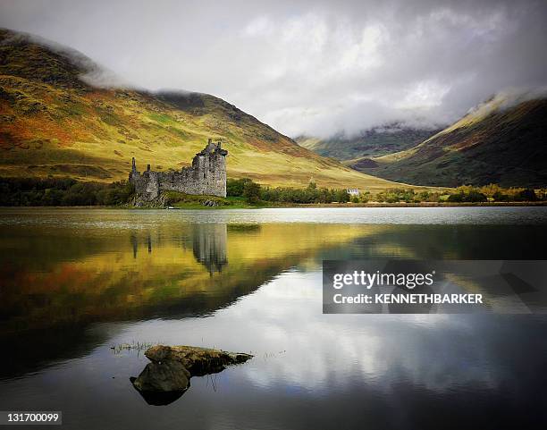 kilchurn castle loch awe - loch awe bildbanksfoton och bilder