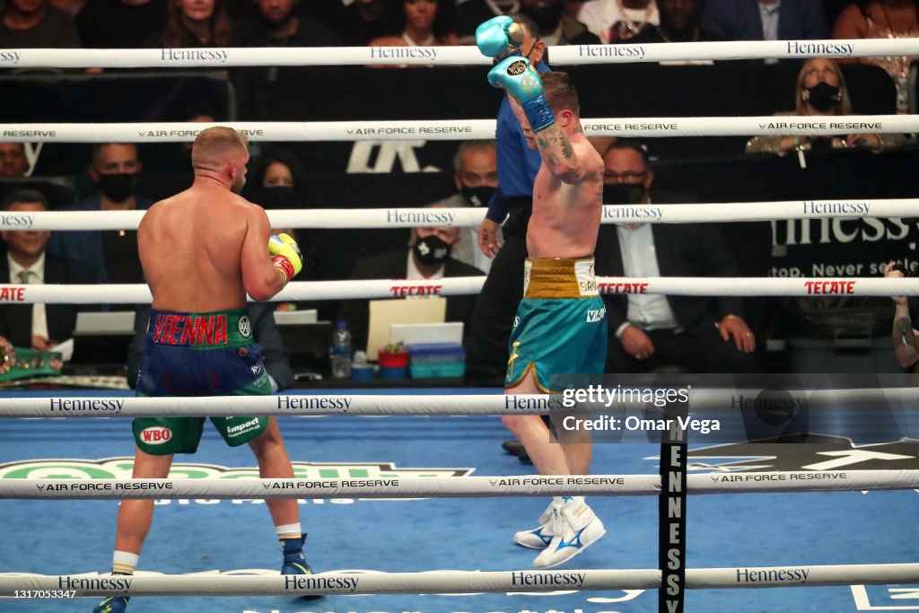Canelo Alvarez v Billy Joe Saunders