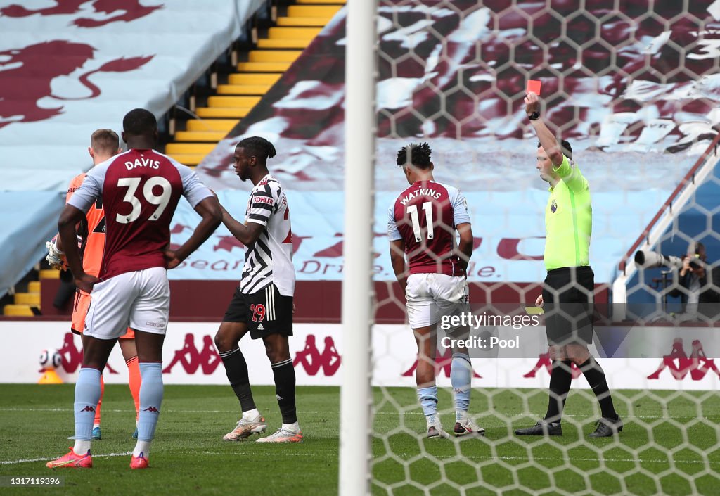 Aston Villa v Manchester United - Premier League