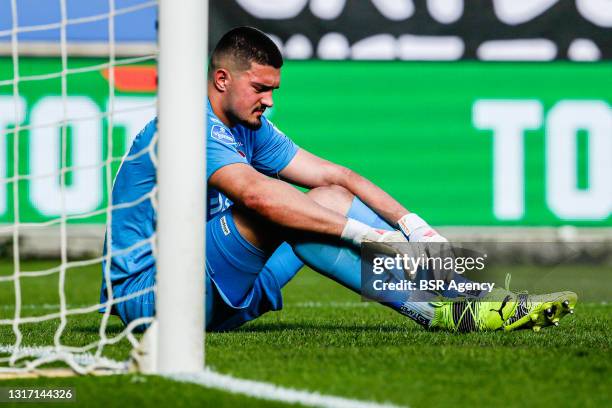 Goalkeeper Aro Muric of Willem II looks dejected after conceding his sides first goal during the Dutch Eredivisie match between Willem II and PSV...
