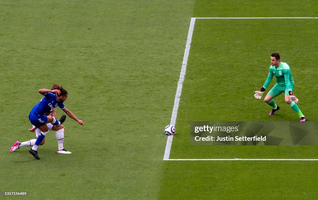 West Ham United v Everton - Premier League