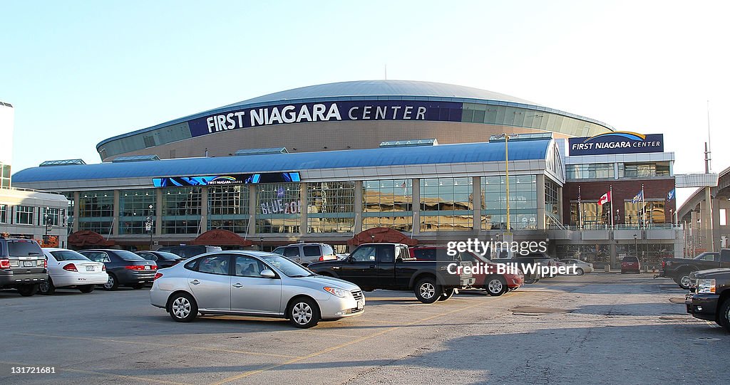 Philadelphia Flyers v Buffalo Sabres