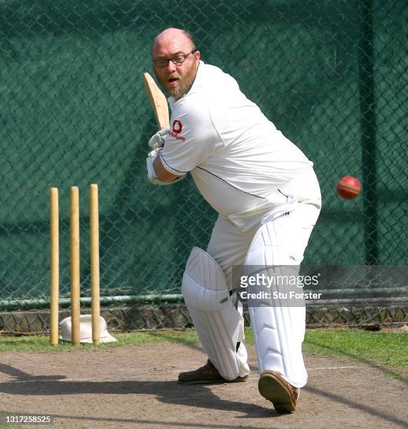 Mail on Sunday Cricket journalist Peter 'Reggie' Hayter in action in the nets facing the bowling of Sri Lanka spin bowler Muttiah Muralitharan at the...