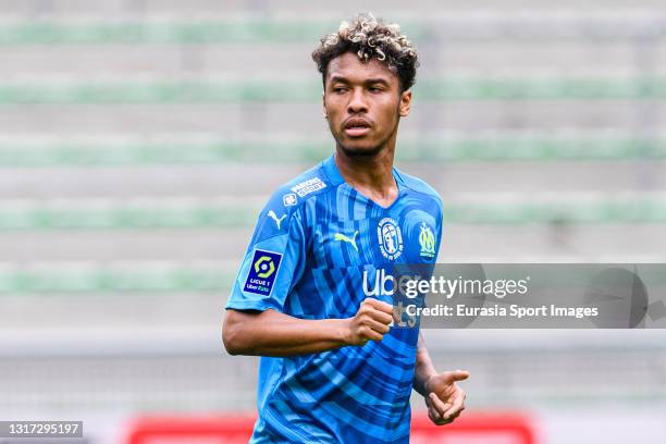 Boubacar Kamara of Olympique de Marseille runs in the field during the Ligue 1 match between AS Saint-Etienne and Olympique Marseille at Stade...