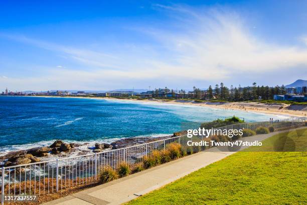 beautiful view of wollongong beach the most popular beach for surfing and picnic - wollongong stock pictures, royalty-free photos & images